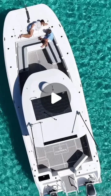 Boat day in the clear turquoise water of Grand Bahama