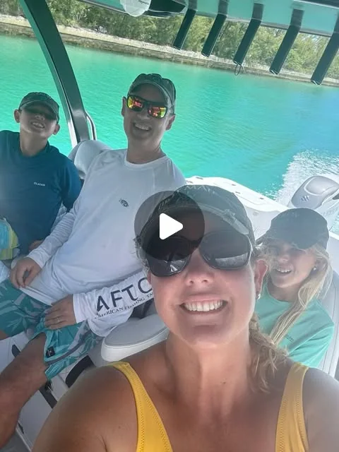 Family boat life in Grand Bahama